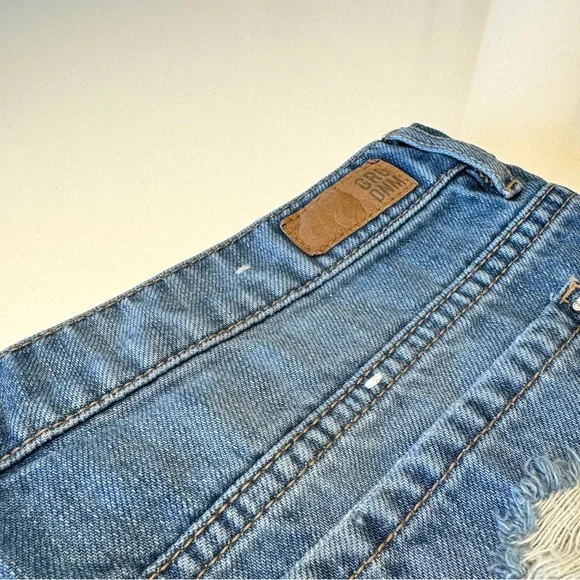 ๐๏ธ4 for 20$ / Mid-Low Waist Destructed Jean Short / Blue / 7 - Picture 5 of 7